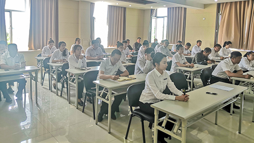 城區(qū)運營部召開“優(yōu)質(zhì)服務、安全運營”安全服務培訓會